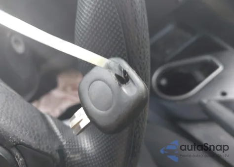 2018 Toyota Rav4 Le z USA, uszkodzony, nr VIN JTMZFREV3JJ173182